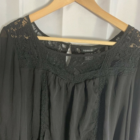 Torrid Chiffon Lace Inset Top Crochet Trim Boho - Picture 5 of 7